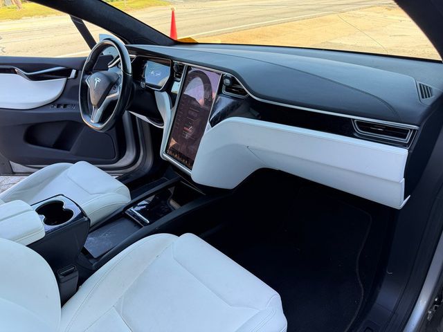 2018 Tesla Model X 75D AWD - 23094592 - 23