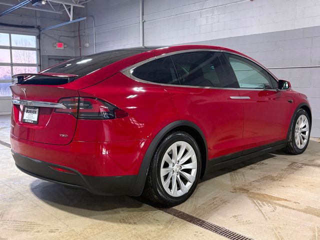 2018 Tesla Model X 75D AWD - 22954545 - 12