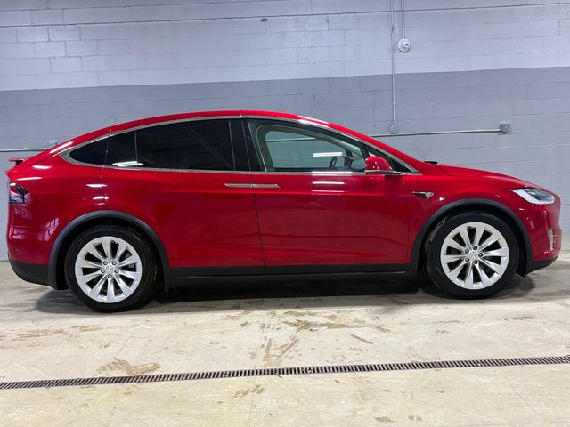 2018 Tesla Model X 75D AWD - 22954545 - 15