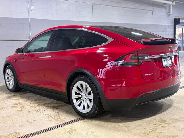 2018 Tesla Model X 75D AWD - 22954545 - 16
