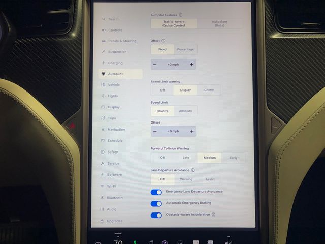 2018 Tesla Model X 75D AWD - 22954545 - 29
