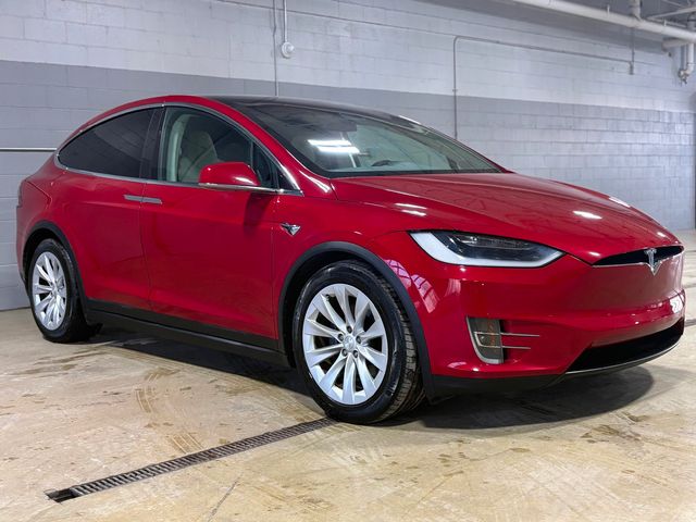 2018 Tesla Model X 75D AWD - 22954545 - 6