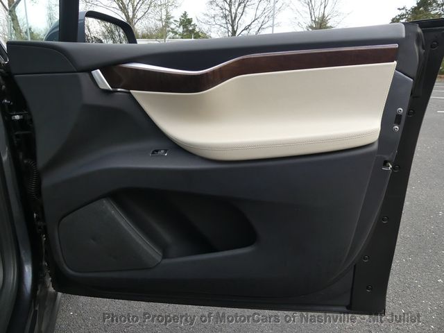 2018 Tesla Model X 75D AWD - 22983575 - 19
