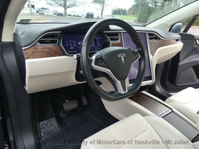 2018 Tesla Model X 75D AWD - 22983575 - 32