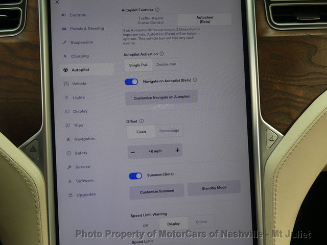 2018 Tesla Model X 75D AWD - 22983575 - 44