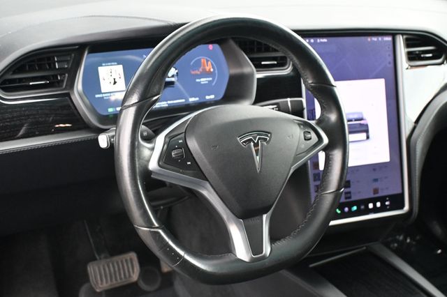 2018 Tesla Model X 75D AWD Brand New Tires - 22983522 - 8