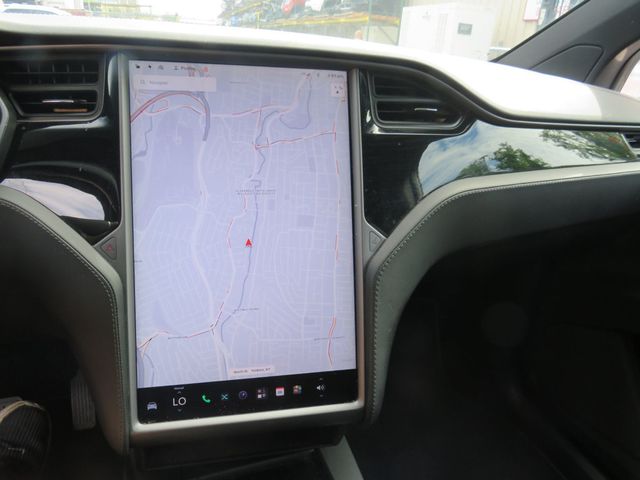 2018 Tesla Model X 75D AWD (Clear Title) - 23029848 - 7