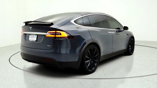 2018 Tesla Model X 75D AWD w/ Full Self-Driving, 22’’ Wheels & Premium Connectivity - 23030668 - 4