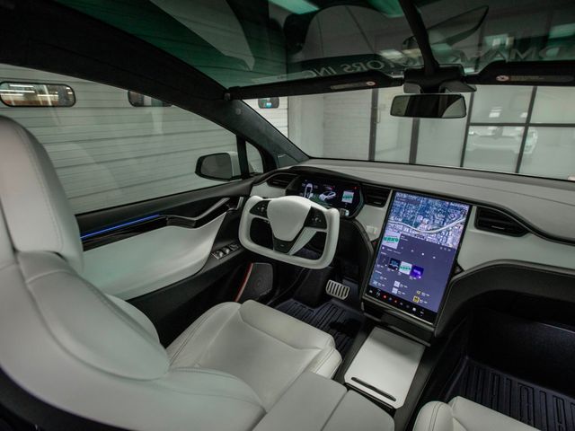 2018 Tesla Model X P100D AWD - 22976345 - 21