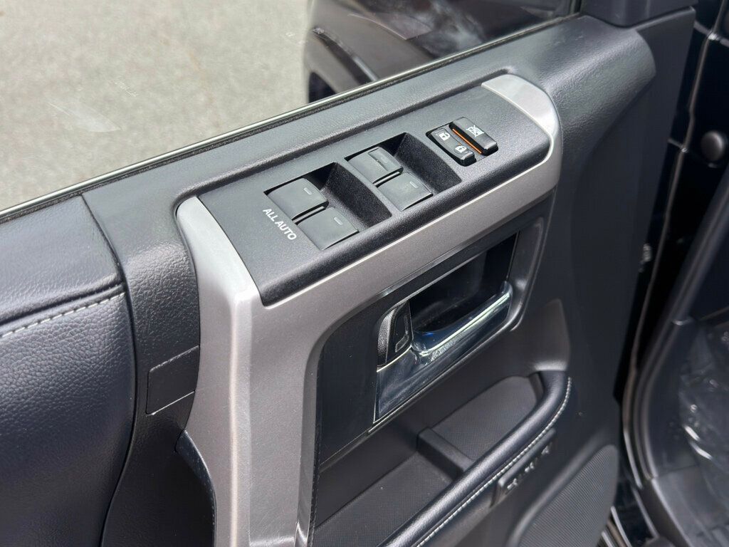 2018 Toyota 4Runner 4 NEW TIRES !! - 22947899 - 10