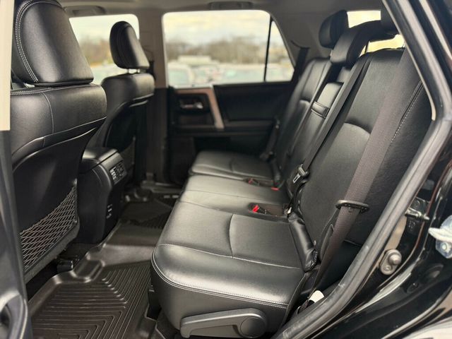 2018 Toyota 4Runner 4 NEW TIRES !! - 22947899 - 14