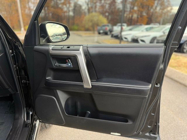 2018 Toyota 4Runner 4 NEW TIRES !! - 22947899 - 27