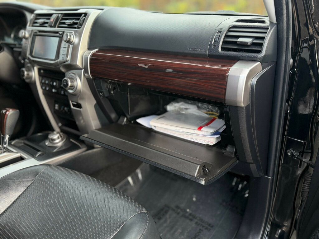 2018 Toyota 4Runner 4 NEW TIRES !! - 22947899 - 29