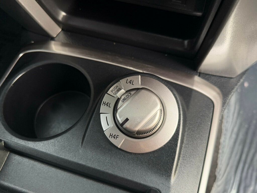 2018 Toyota 4Runner 4 NEW TIRES !! - 22947899 - 33