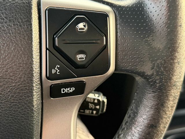 2018 Toyota 4Runner 4 NEW TIRES !! - 22947899 - 37