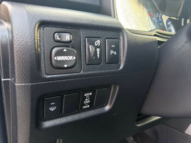 2018 Toyota 4Runner 4 NEW TIRES !! - 22947899 - 38