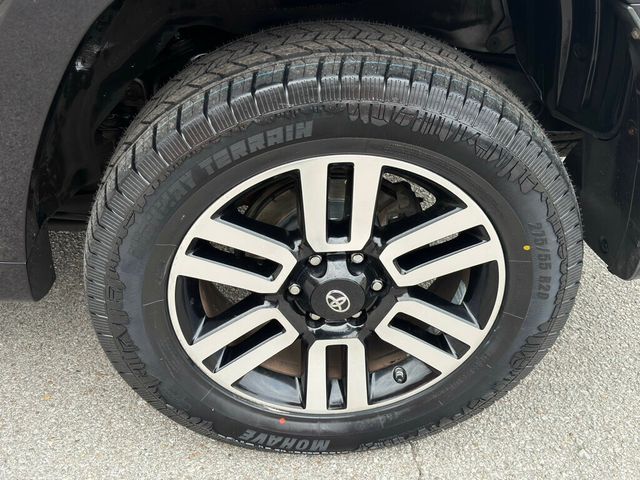 2018 Toyota 4Runner 4 NEW TIRES !! - 22947899 - 48