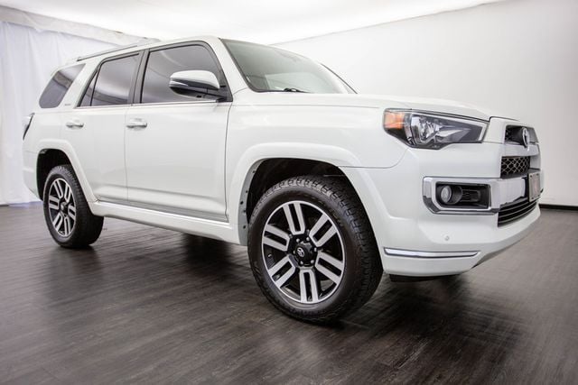 2018 Toyota 4Runner Limited 4WD - 22605377 - 29