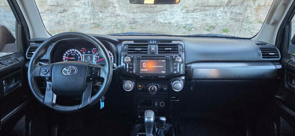 2018 Toyota 4Runner Low Miles Off Road V6 4x4 Southern Nav CLEAN 615-300-6004 - 23027755 - 22