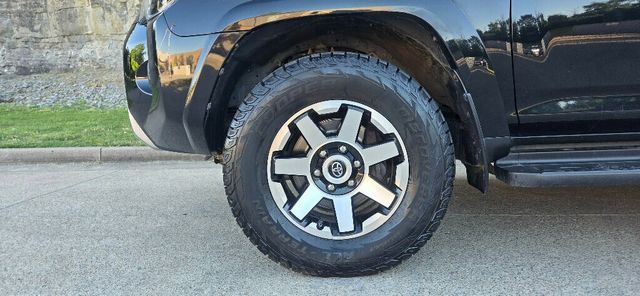 2018 Toyota 4Runner Low Miles Off Road V6 4x4 Southern Nav CLEAN 615-300-6004 - 23027755 - 35