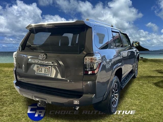 2018 Toyota 4Runner SR5 - 22738820 - 6