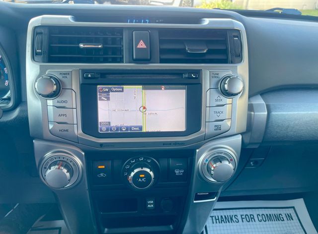 2018 Toyota 4Runner SR5 - 22935841 - 16