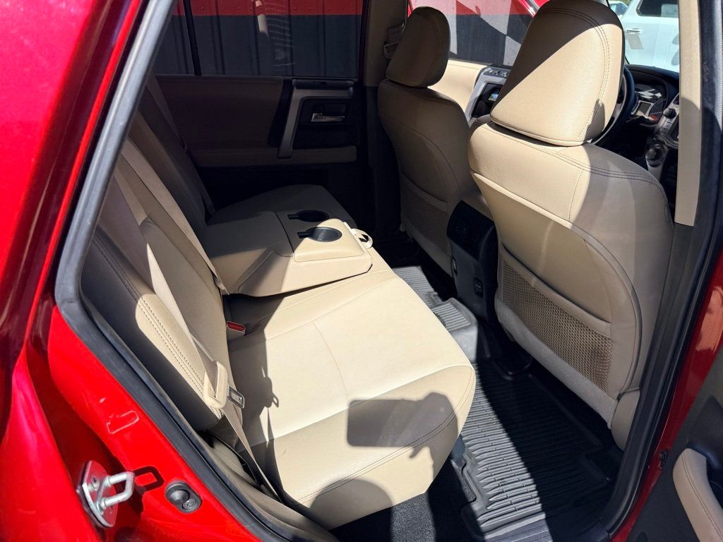 2018 Toyota 4Runner SR5 - 22884662 - 12