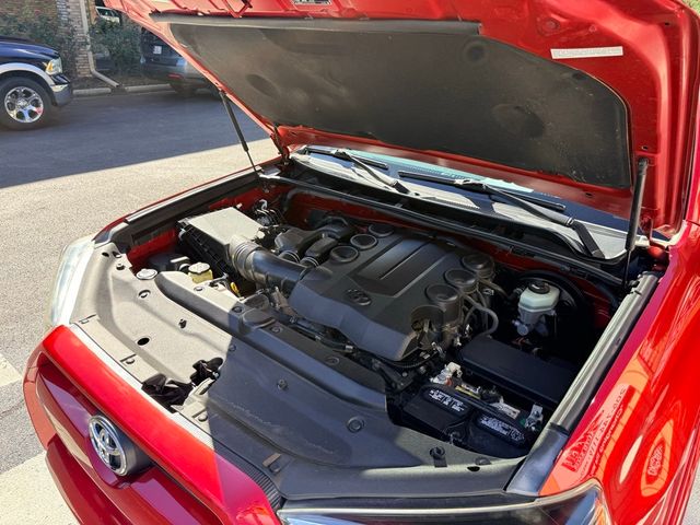 2018 Toyota 4Runner SR5 - 22884662 - 24