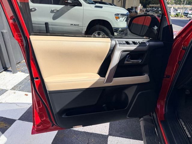 2018 Toyota 4Runner SR5 - 22884662 - 6