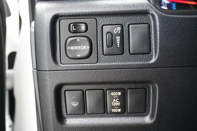 2018 Toyota 4Runner SR5 2WD - 23007196 - 22