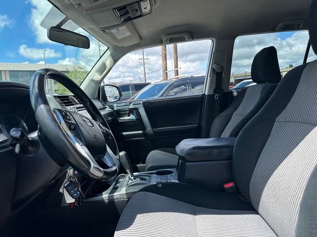 2018 Toyota 4Runner SR5 4WD - 22930155 - 11