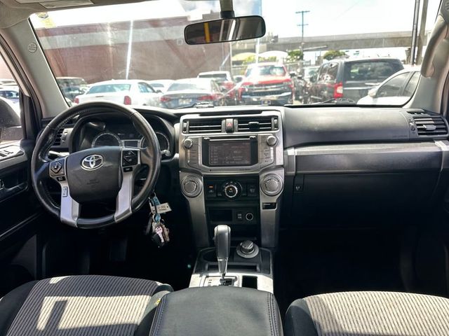 2018 Toyota 4Runner SR5 4WD - 22930155 - 12