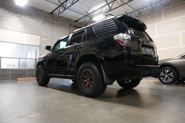 2018 Toyota 4Runner SR5 4WD - 22985657 - 2