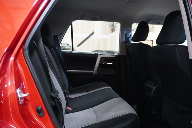 2018 Toyota 4Runner SR5 4WD - 23049243 - 12