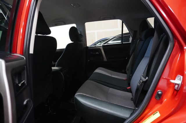 2018 Toyota 4Runner SR5 4WD - 23049243 - 13