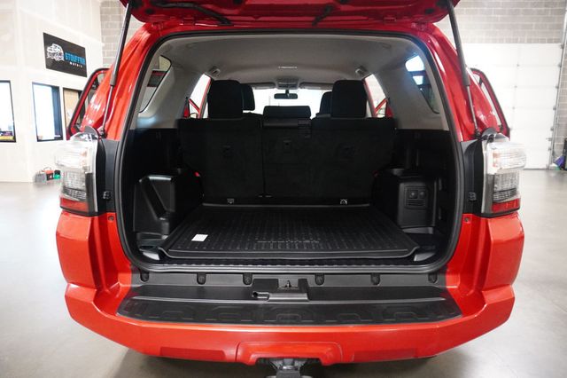 2018 Toyota 4Runner SR5 4WD - 23049243 - 15