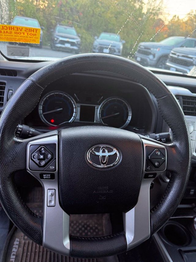 2018 Toyota 4Runner SR5 4WD - 23094640 - 10