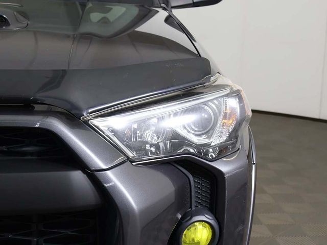 2018 Toyota 4Runner SR5 4WD - 22996951 - 13