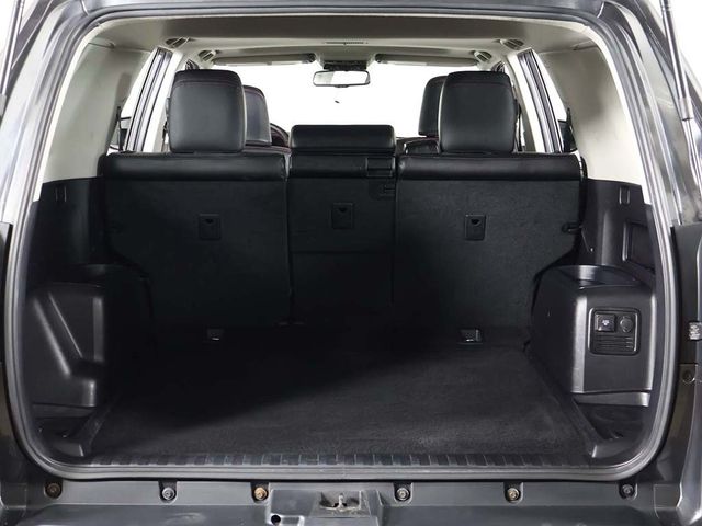 2018 Toyota 4Runner SR5 4WD - 22996951 - 16