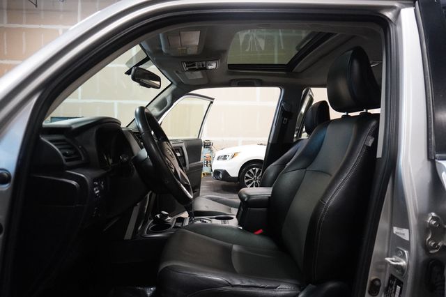 2018 Toyota 4Runner SR5 Premium 4WD - 22999023 - 4