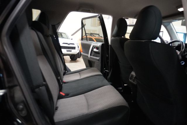 2018 Toyota 4Runner SR5 Premium 4WD - 23012230 - 10