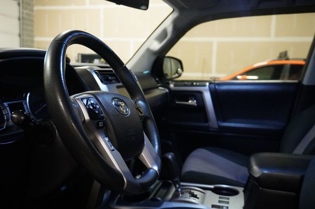 2018 Toyota 4Runner SR5 Premium 4WD - 23025528 - 8
