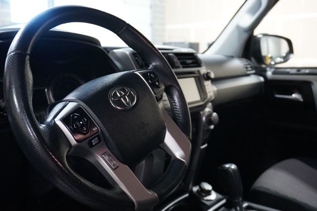2018 Toyota 4Runner SR5 Premium 4WD - 23046294 - 9