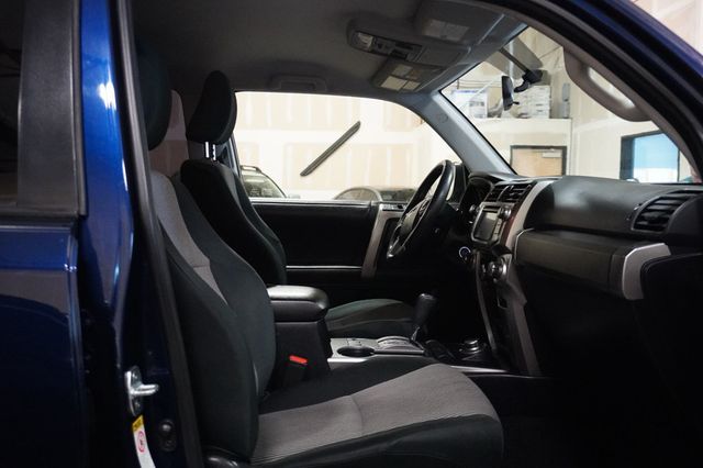 2018 Toyota 4Runner SR5 Premium 4WD - 23046294 - 8