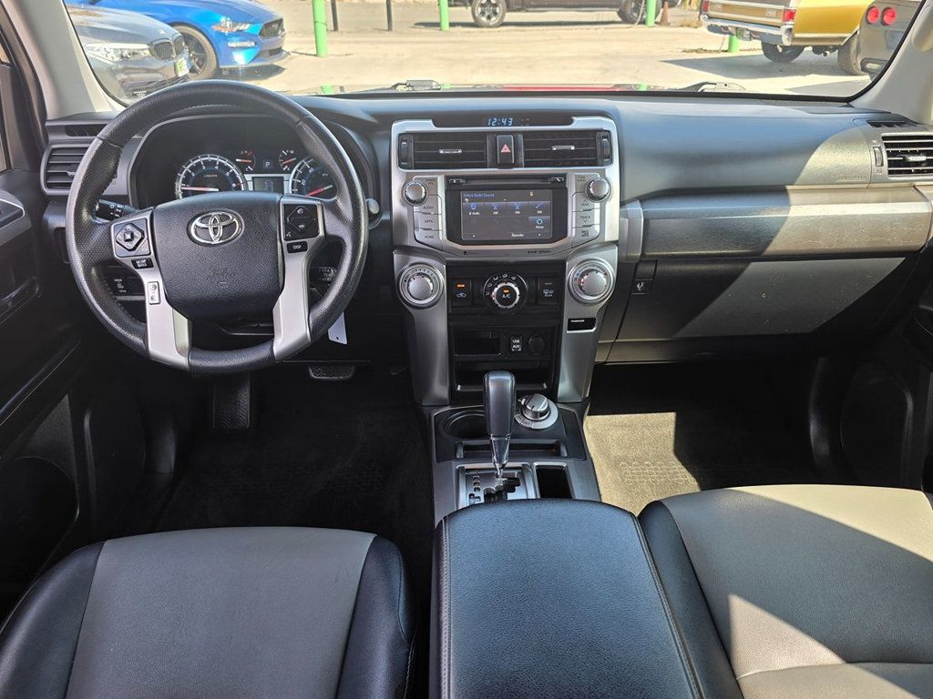 2018 Toyota 4Runner SR5 Premium 4WD - 22930083 - 13