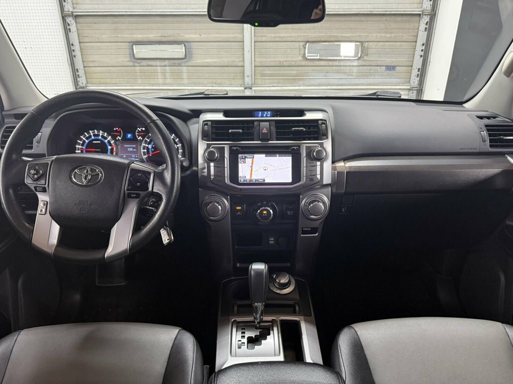 2018 Toyota 4Runner SR5 Premium/Heated Leather Seats/3rd Row Seats/Tow Pkg/Rear Cam - 23066285 - 12