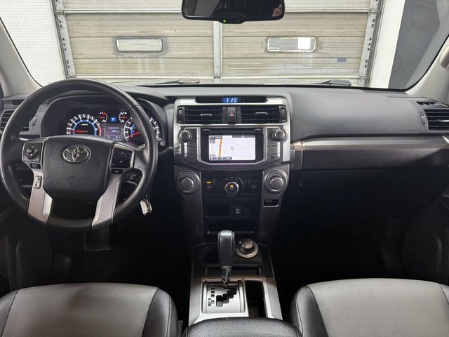 2018 Toyota 4Runner SR5 Premium/Heated Leather Seats/3rd Row Seats/Tow Pkg/Rear Cam - 23066285 - 12