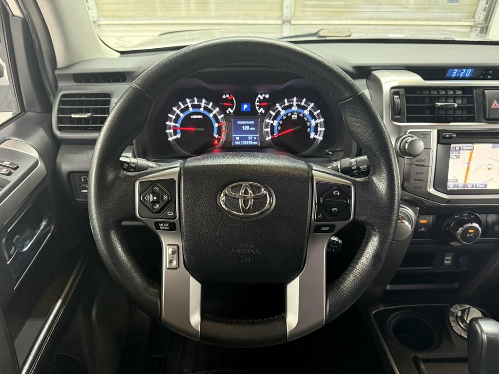 2018 Toyota 4Runner SR5 Premium/Heated Leather Seats/3rd Row Seats/Tow Pkg/Rear Cam - 23066285 - 16