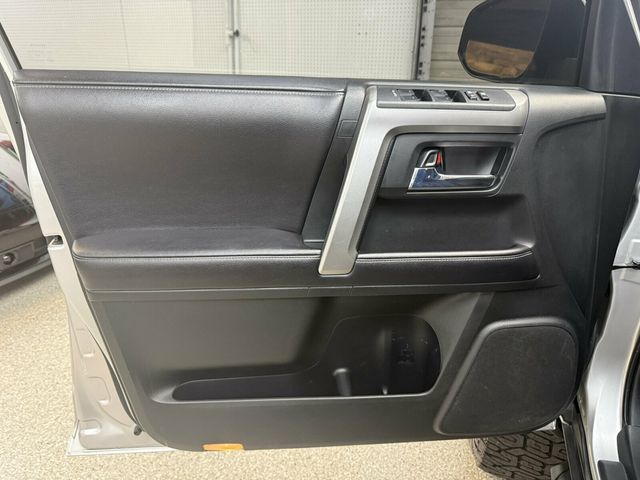 2018 Toyota 4Runner SR5 Premium/Heated Leather Seats/3rd Row Seats/Tow Pkg/Rear Cam - 23066285 - 19