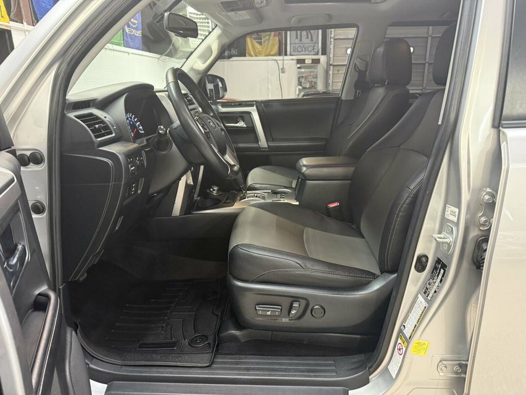 2018 Toyota 4Runner SR5 Premium/Heated Leather Seats/3rd Row Seats/Tow Pkg/Rear Cam - 23066285 - 20